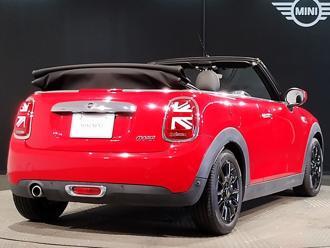 F57 MINI Cooper Convertible LCI