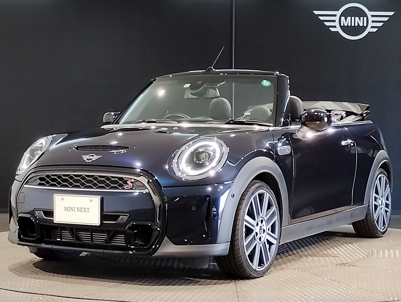 MINI Cooper S Convertible RHD