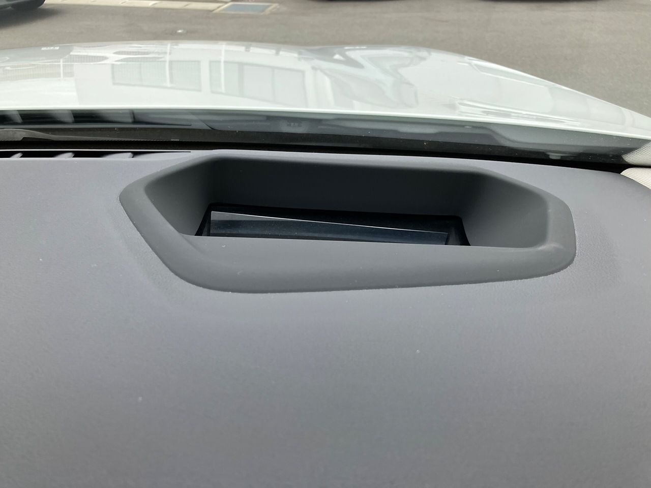 520d xDrive Sedan RHD