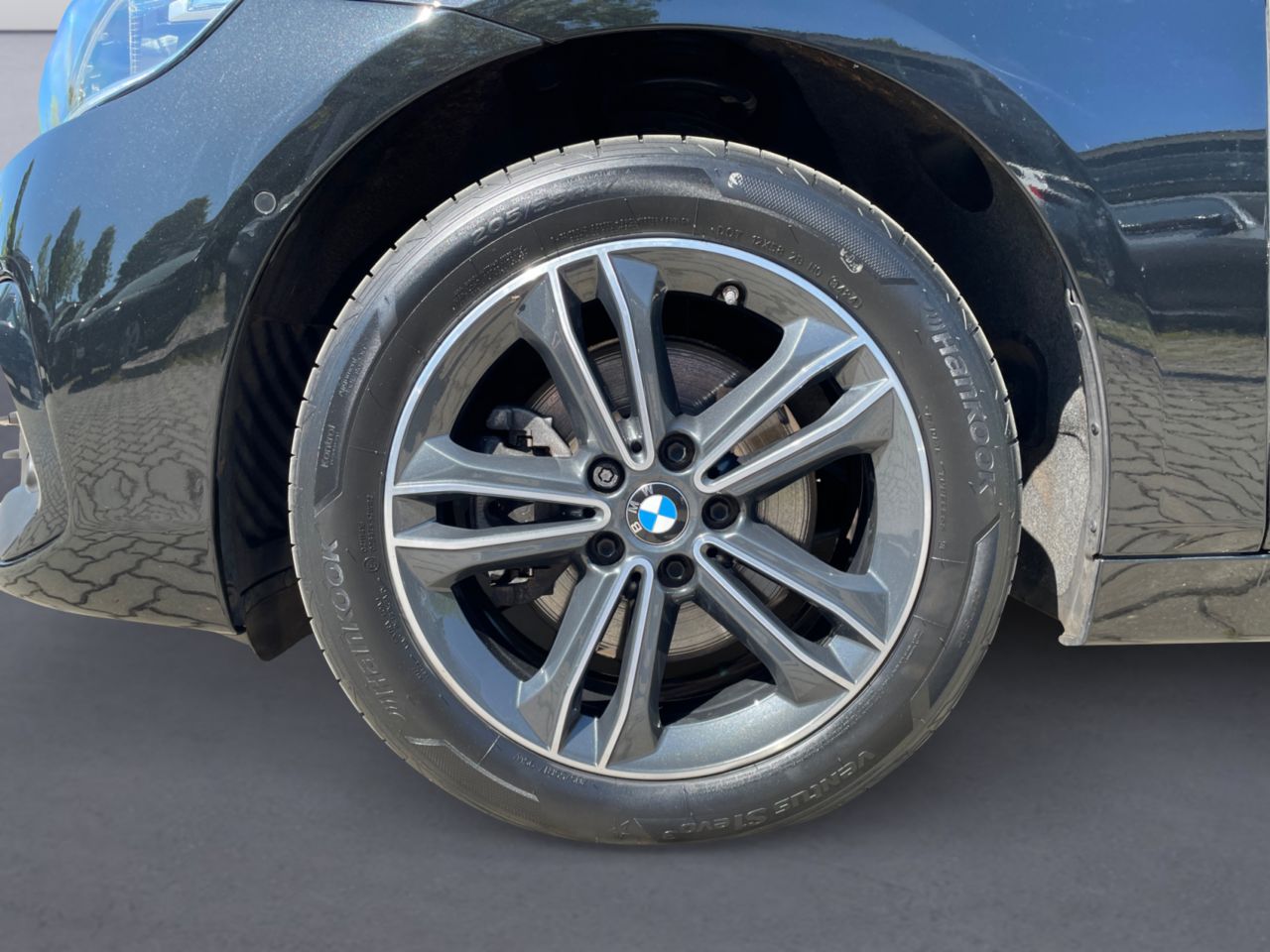 BMW 218