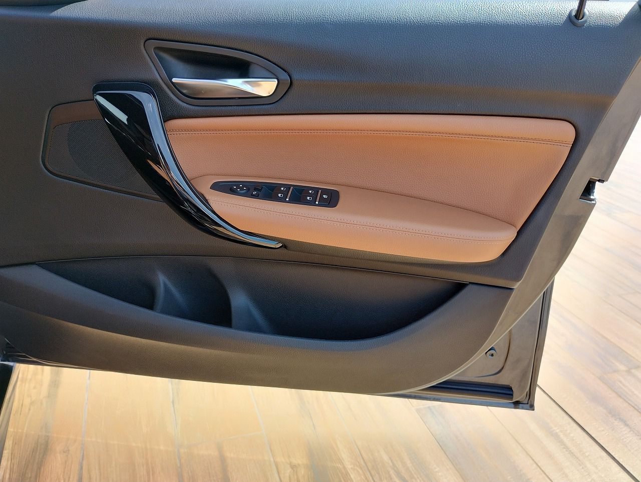 118D 5DOOR RHD