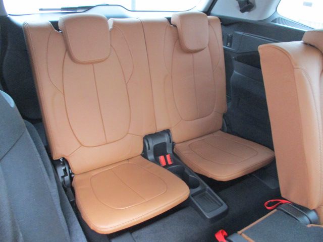 218D GRAN TOURER RHD