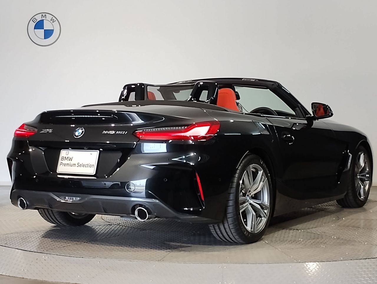 G29 z4 sDrive20i RHD