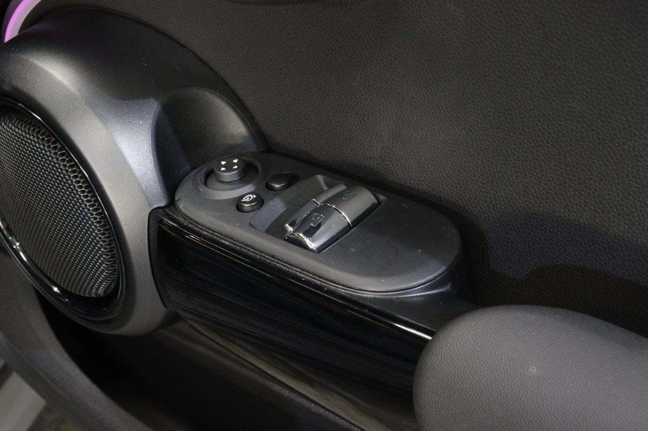 Cooper S 3 doors RHD