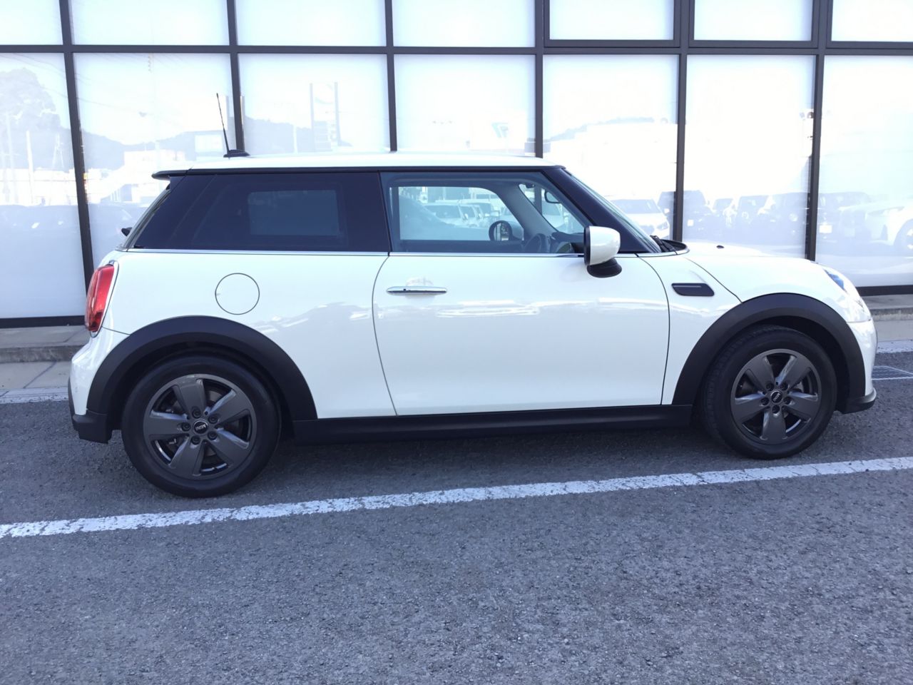 MINI Cooper F56 RHD
