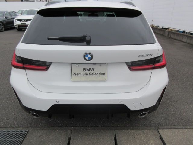 G21 320i Touring LCI RHD