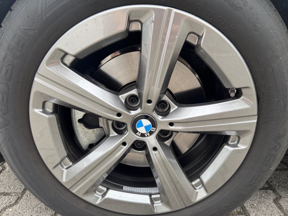 BMW 216