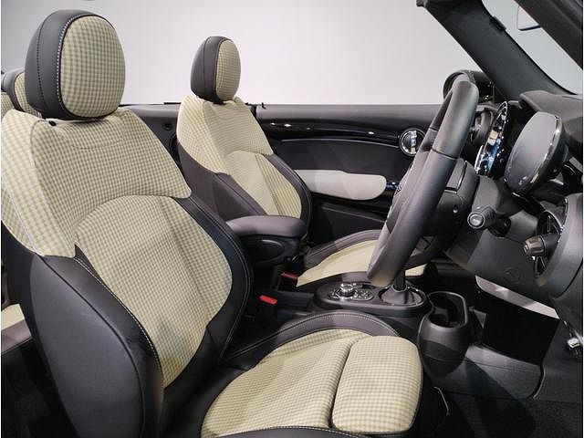 MINI Cooper S Convertible RHD