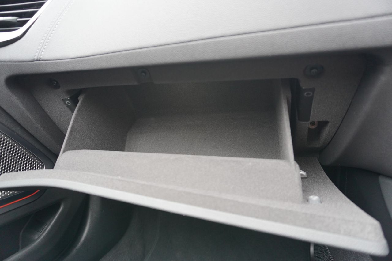 G29 z4 sDrive20i RHD