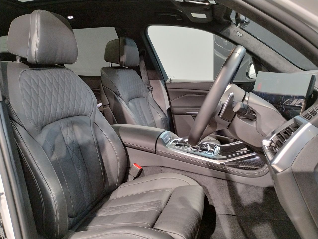 X7 xDrive40d RHD US