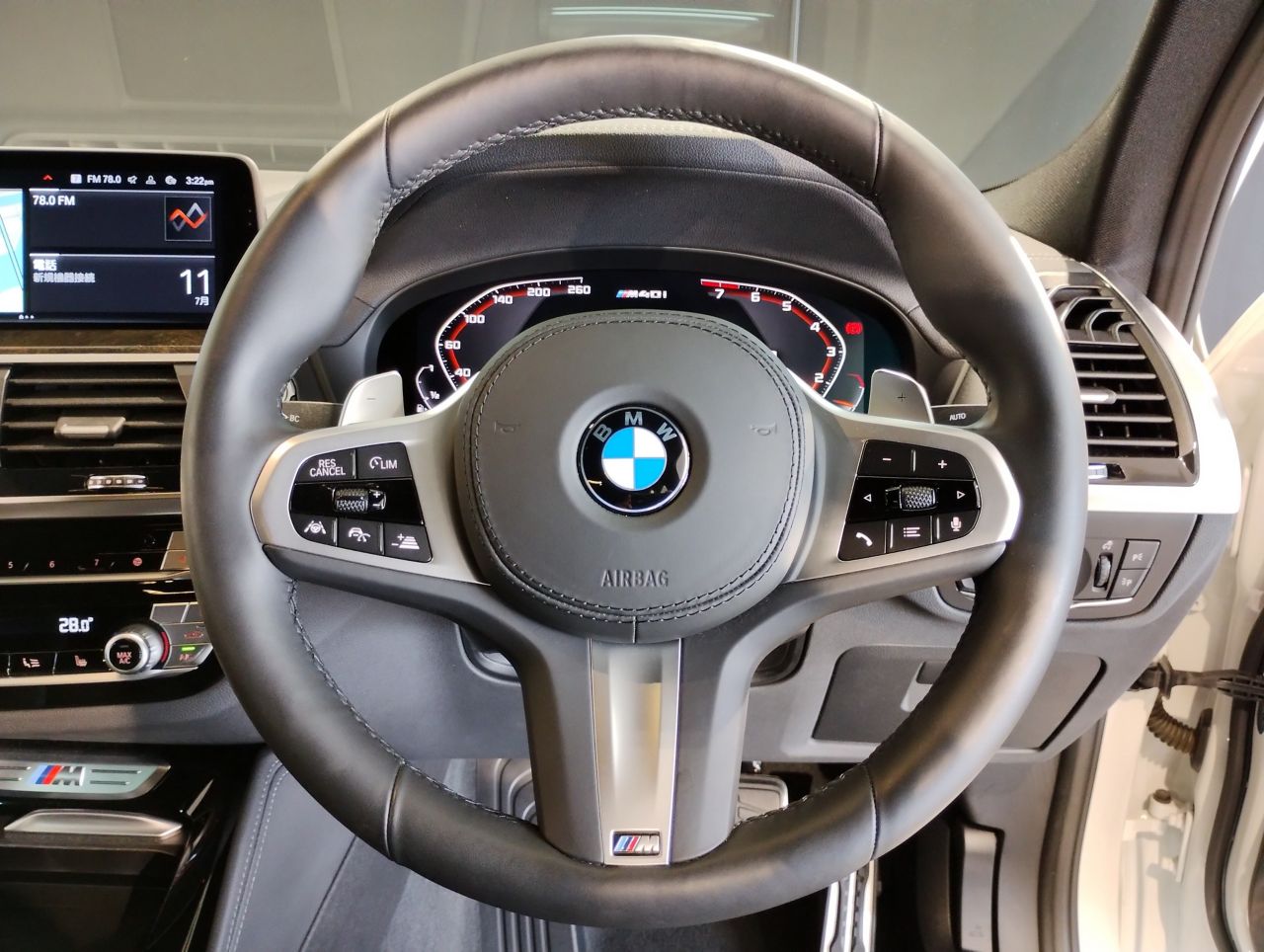 X4 M40i RHD