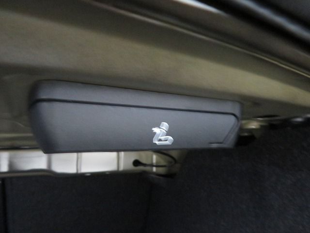 G20 320i Saloon RHD TU