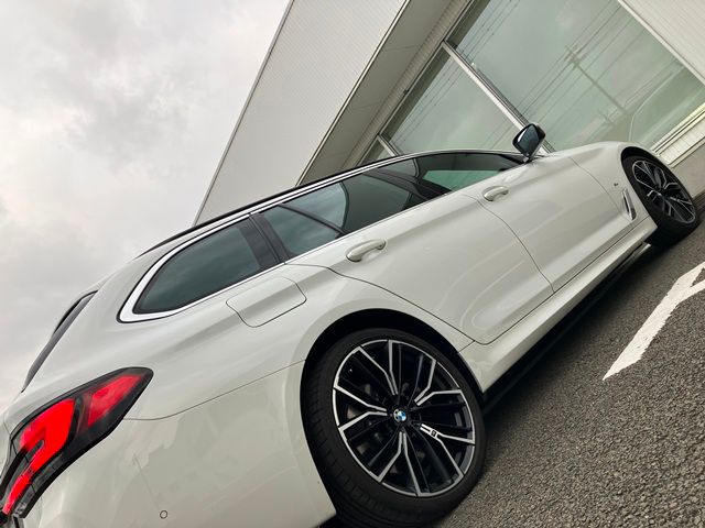 520d xDrive Touring RHD