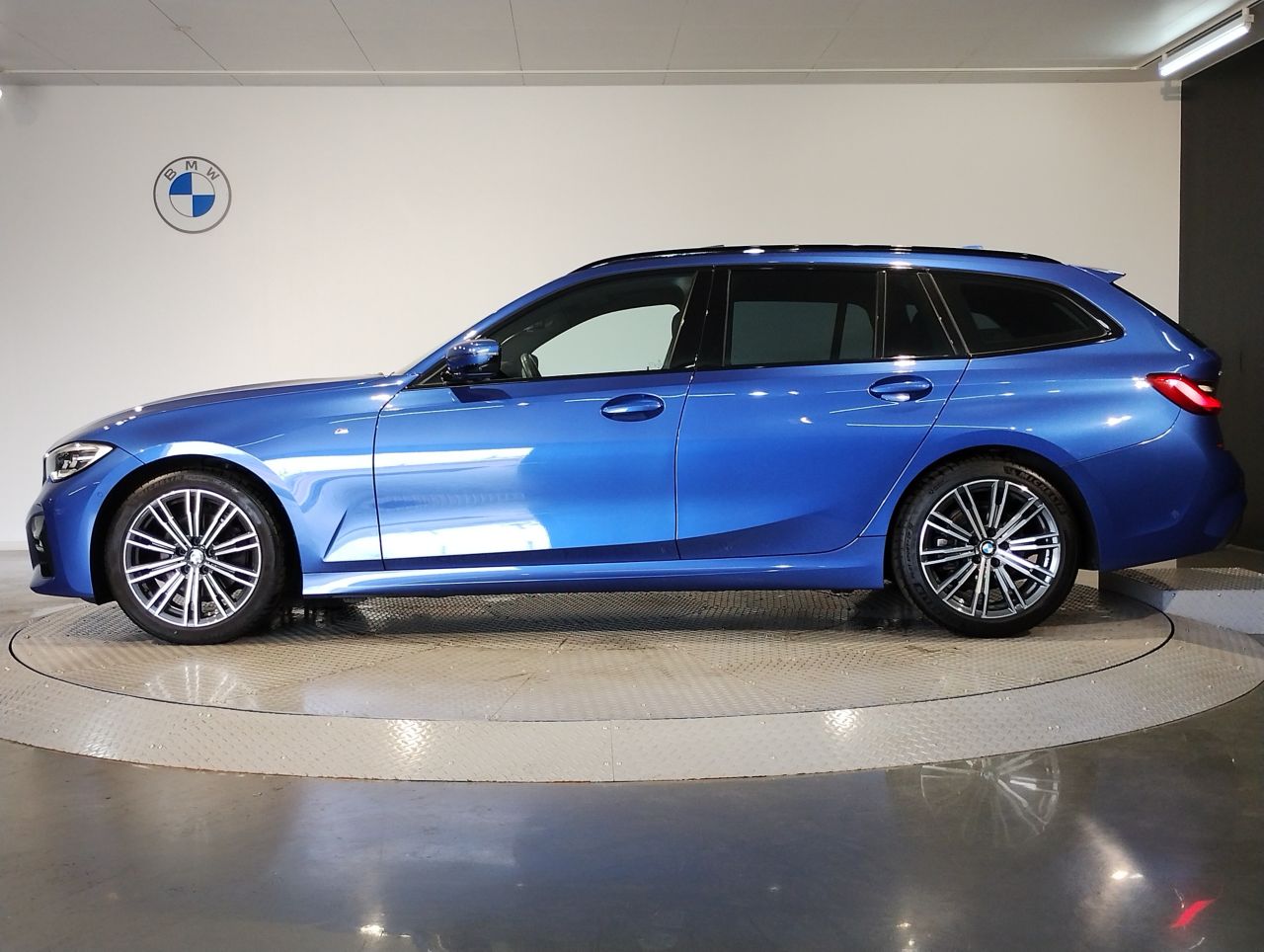 G21 320d xDrive Touring RHD