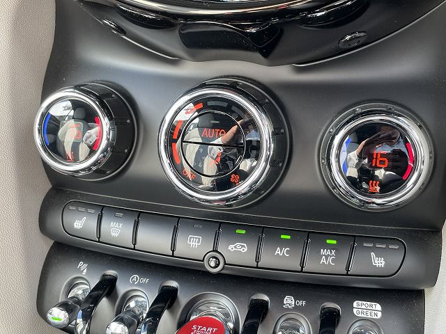 MINI Cooper S Convertible RHD