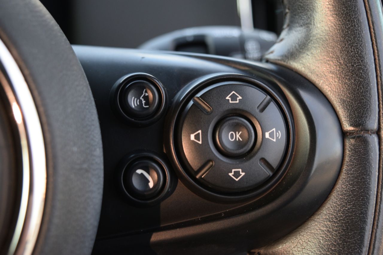 MINI CROSSOVER COOPER D