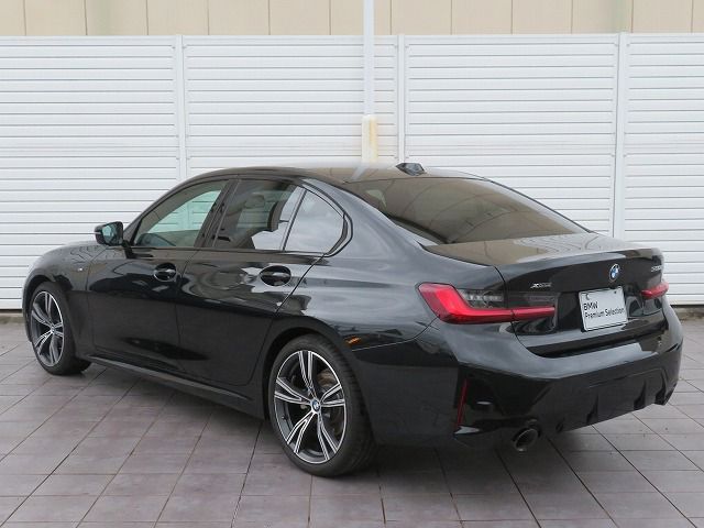 320d xDrive Berline RHD