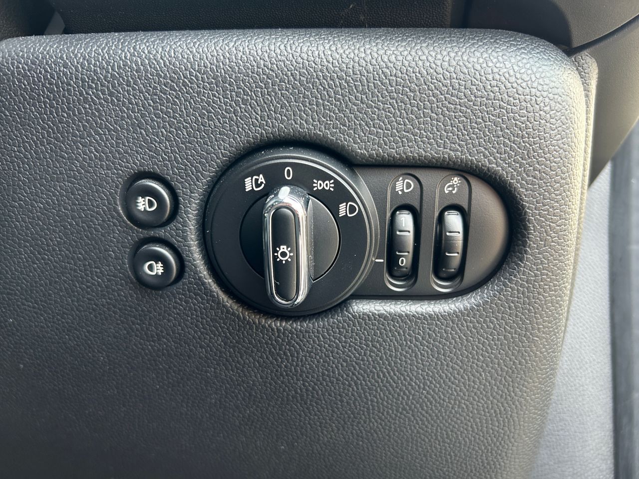 MINI F55 Cooper D 5dr Hatch LCI