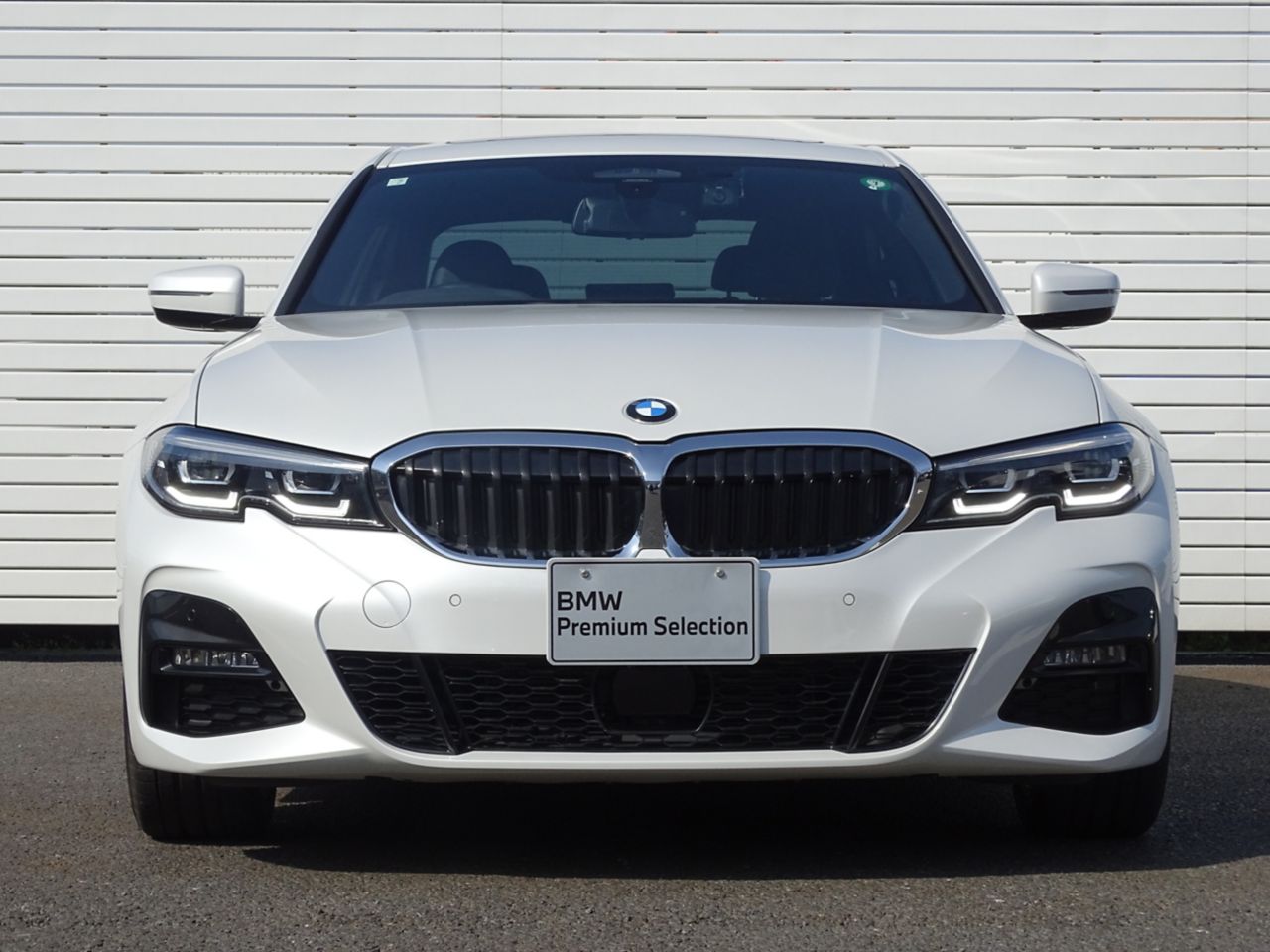 G20 320d xDrive RHD Saloon