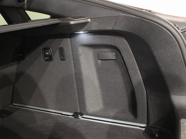 X4 xDrive20d RHD