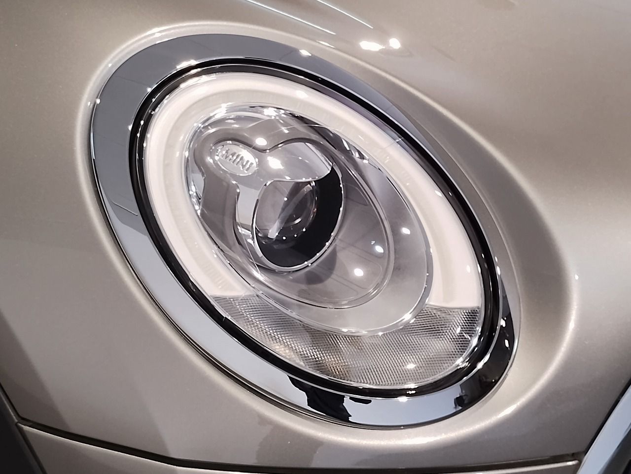 MINI CLUBMAN COOPER D