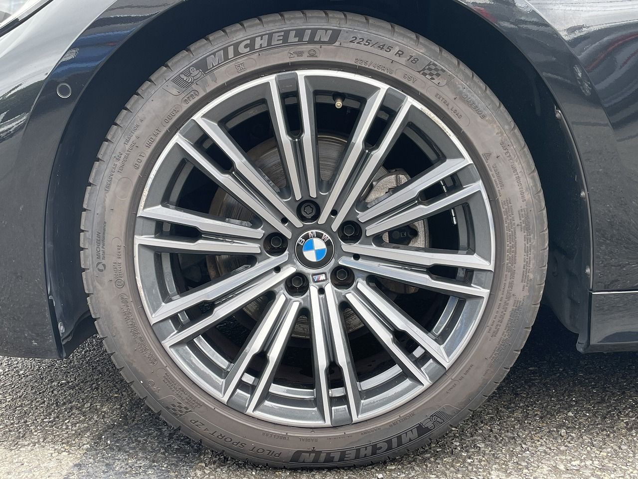 G20 320d xDrive RHD Saloon