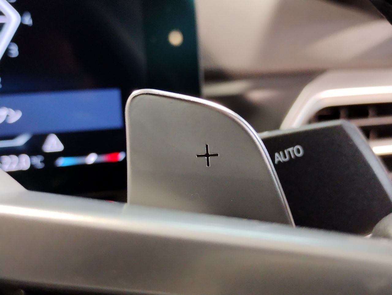 G20 320i Saloon LCI RHD MX