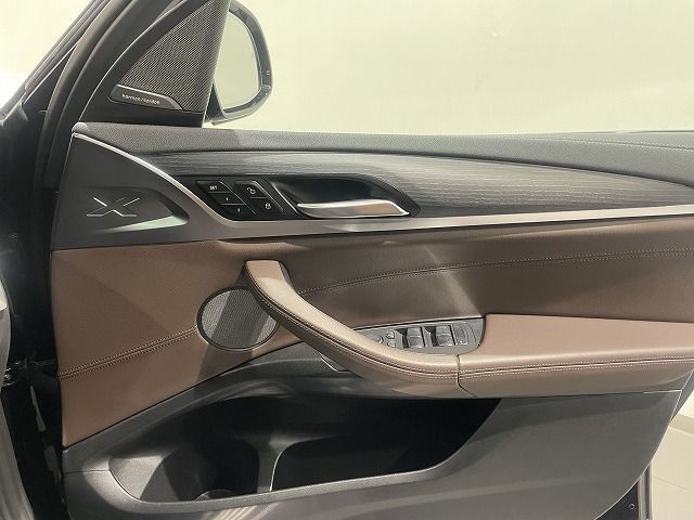 G01 X3 M40d RHD LCI