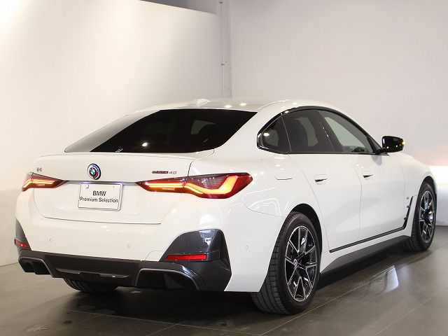 G26 i4 eDrive40 RHD