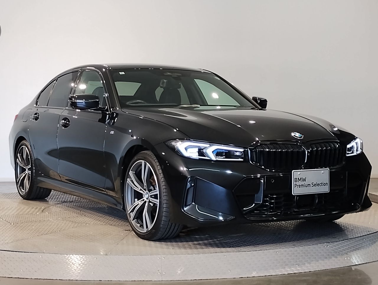 320d xDrive Berline RHD