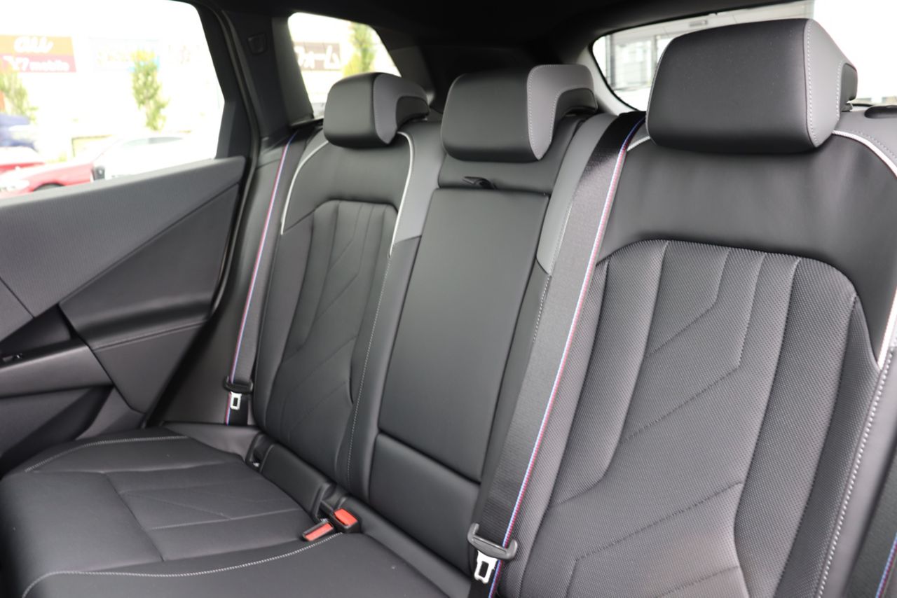 X3 M50 US