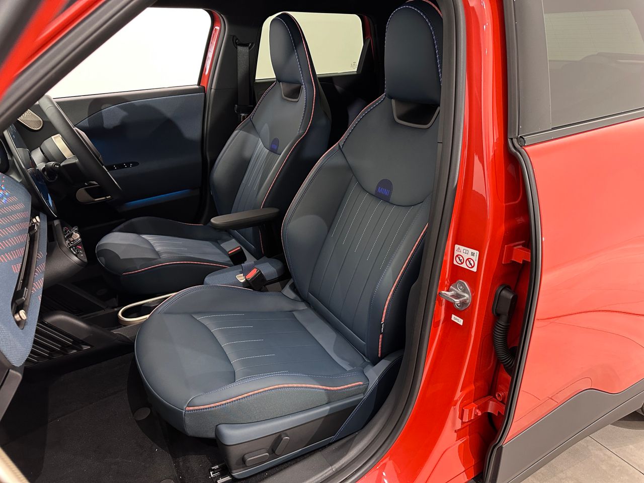 J05 MINI Aceman SE