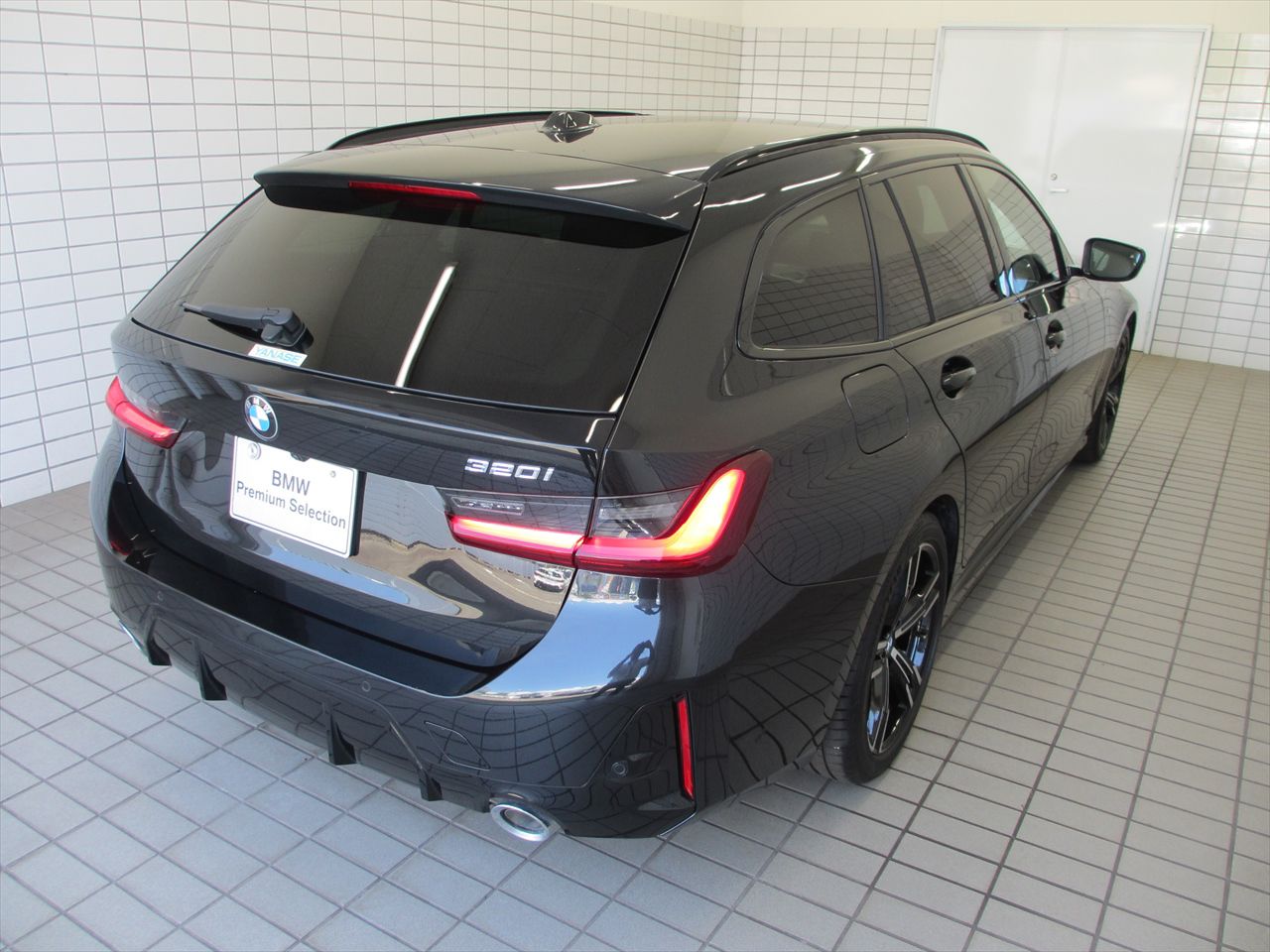 G21 320i Touring LCI RHD