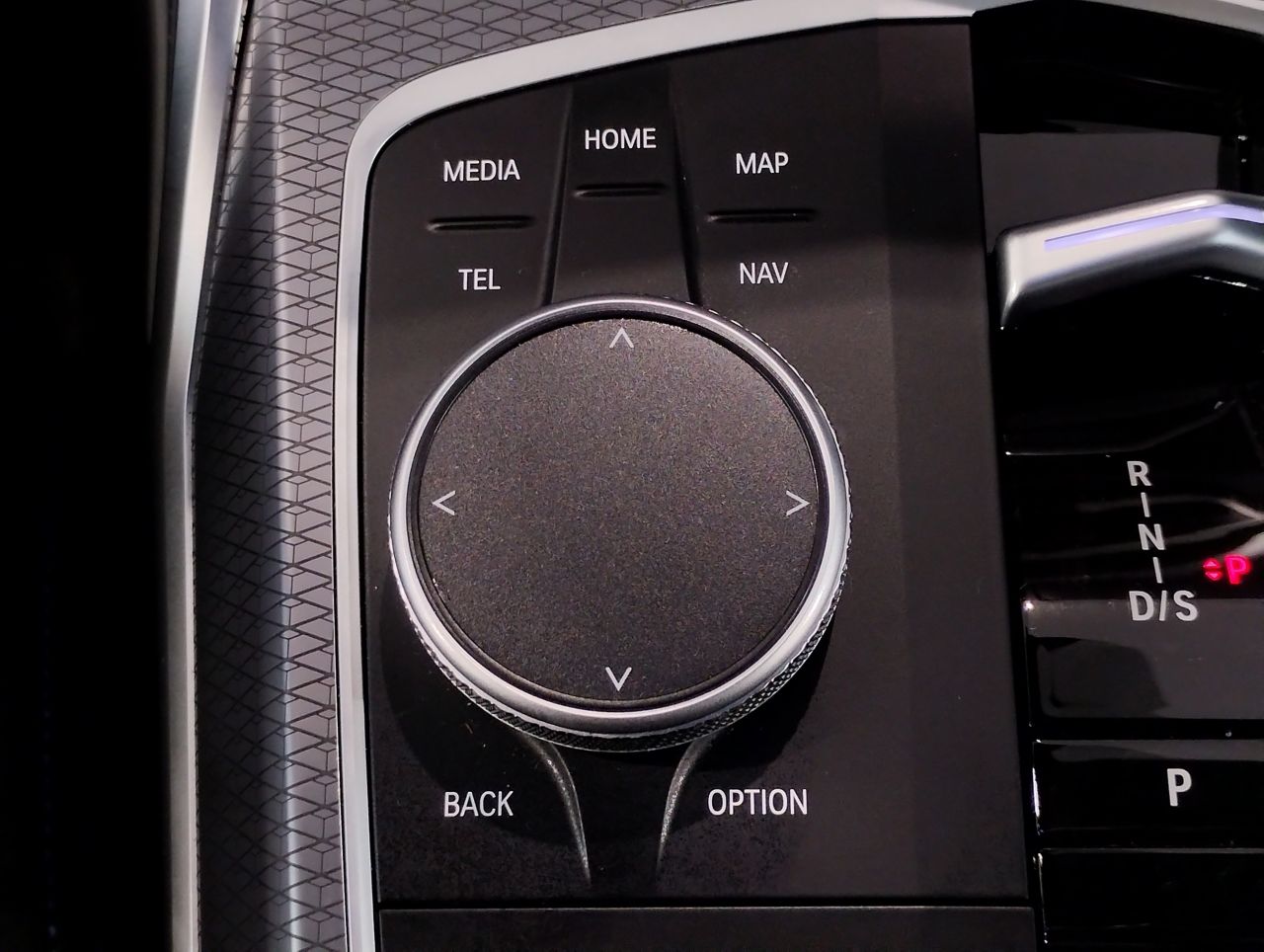 G20 320i Saloon LCI RHD MX