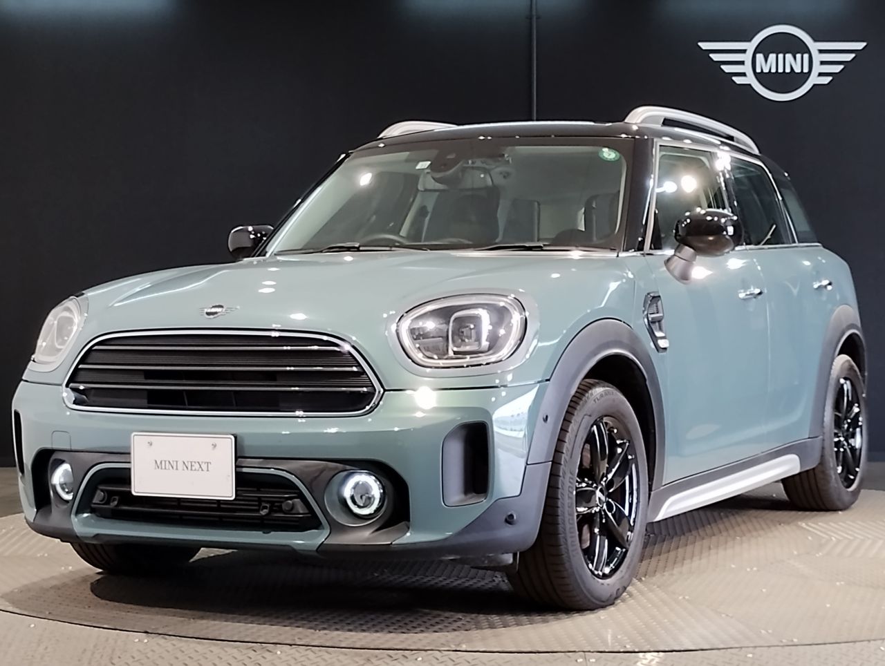 MINI COOPER D CROSSOVER.