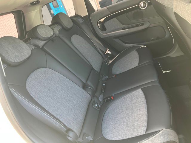 MINI CROSSOVER COOPER D
