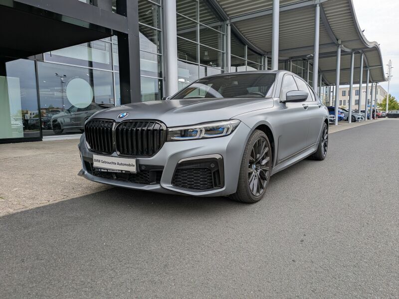 BMW 740