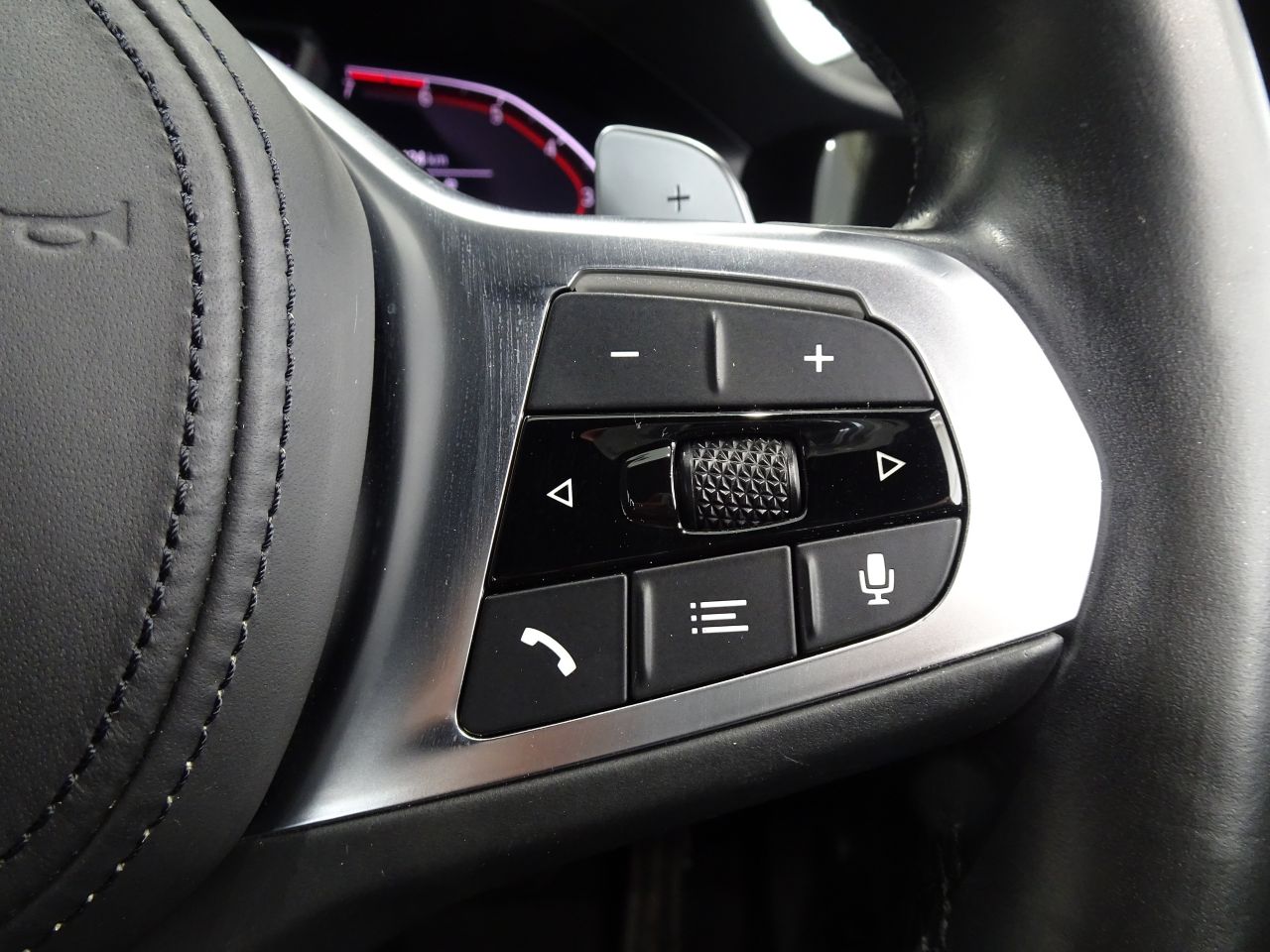 G20 320i Saloon RHD TU