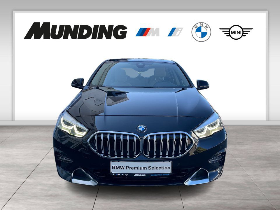 BMW 218