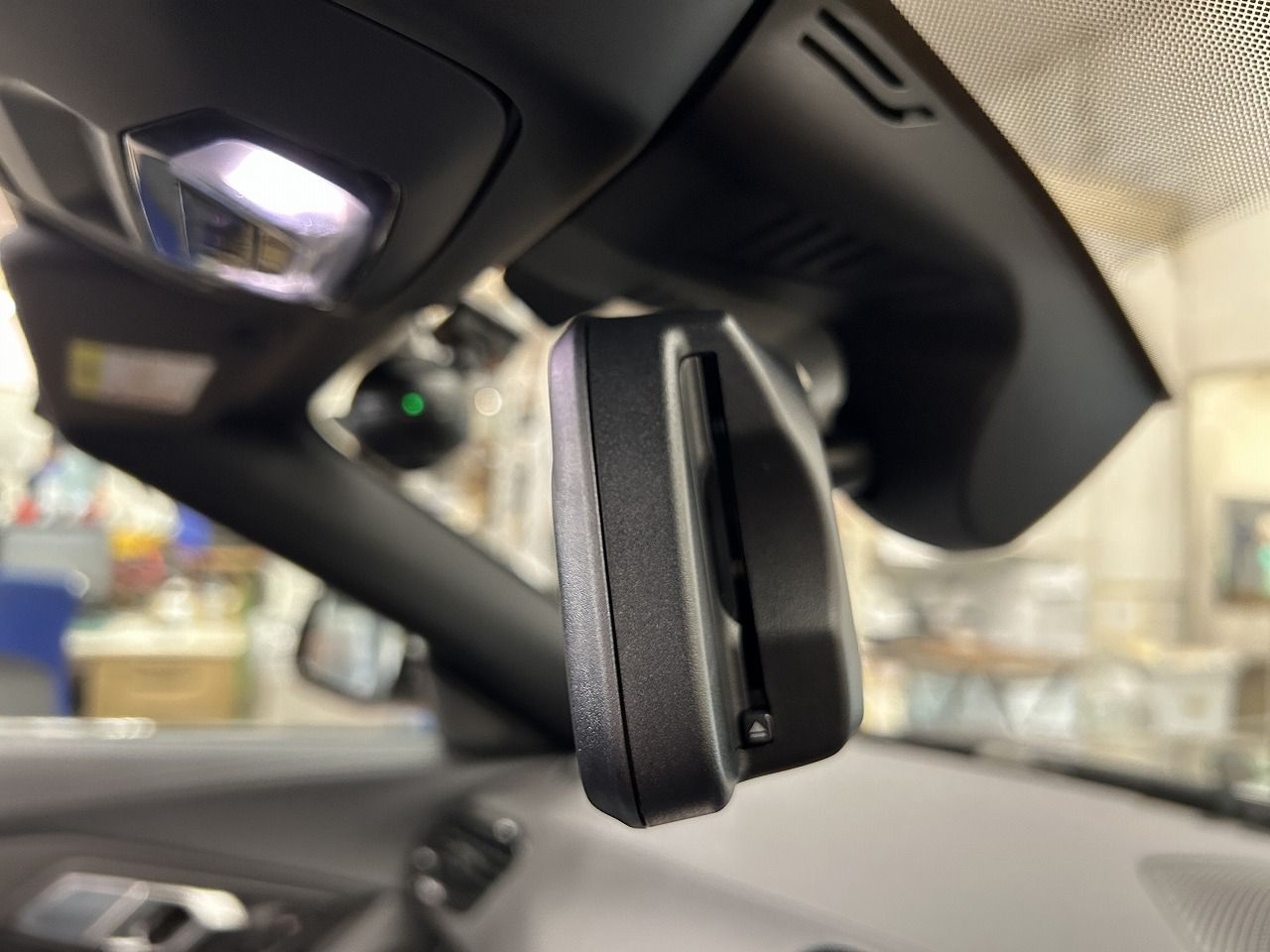 G29 z4 sDrive20i RHD