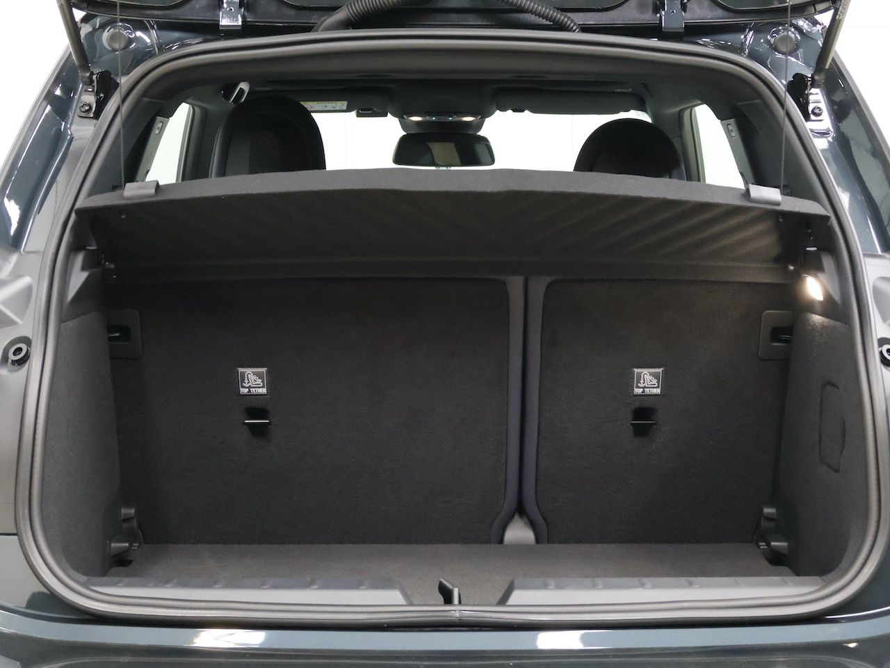 J01 MINI Cooper SE