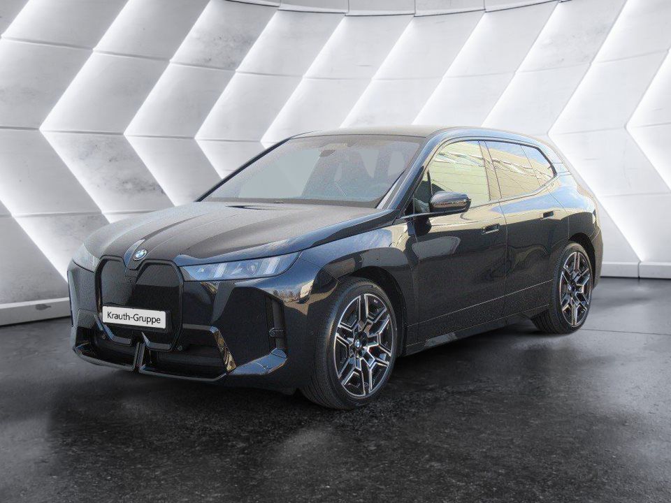 BMW iX