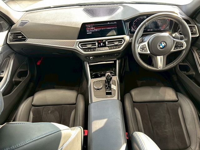 G20 320d xDrive RHD Saloon