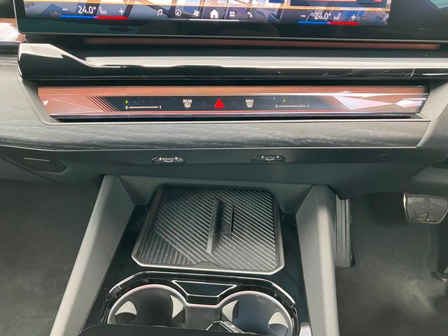 520i Sedan RHD