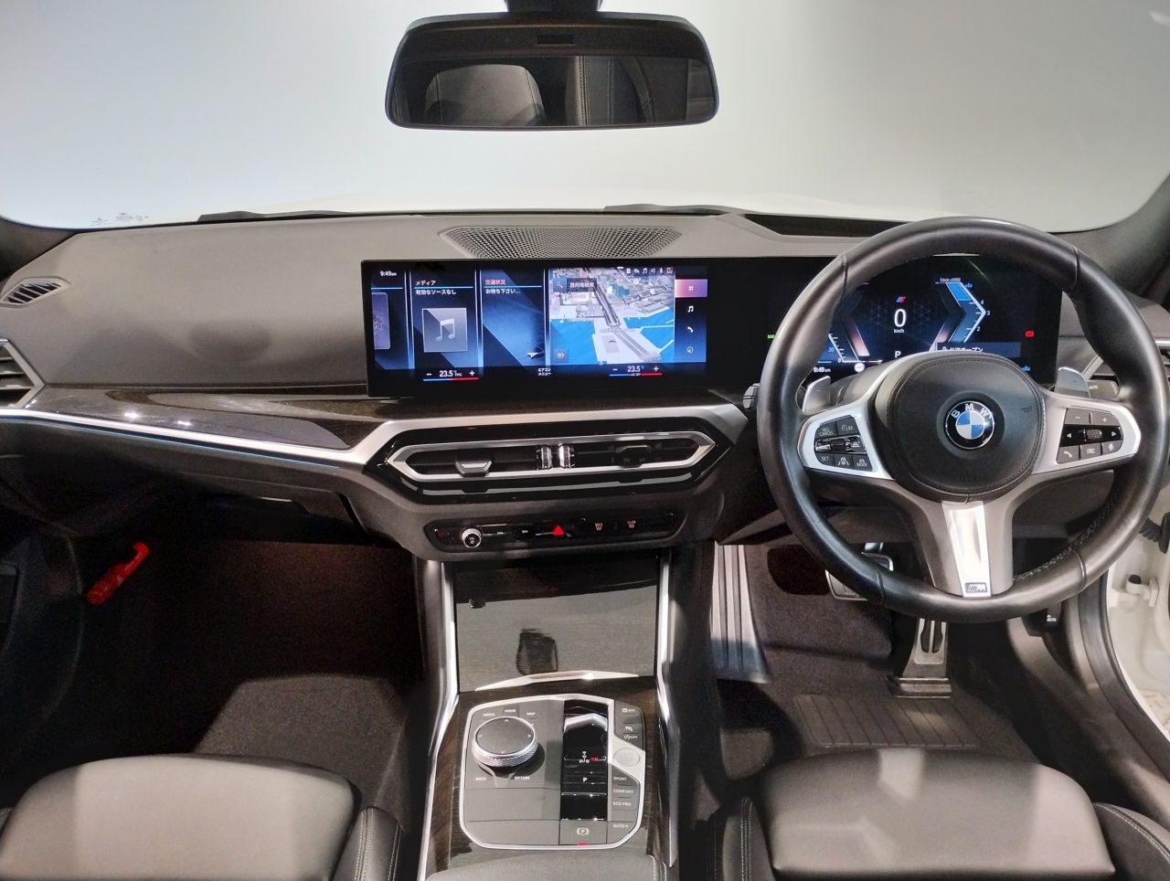 320d xDrive Berline RHD