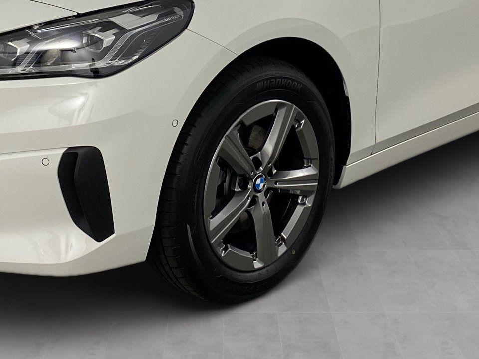 BMW 218