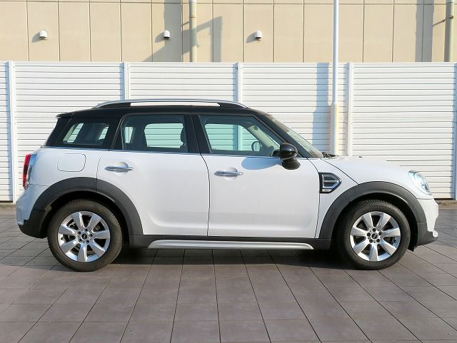 MINI CROSSOVER COOPER D