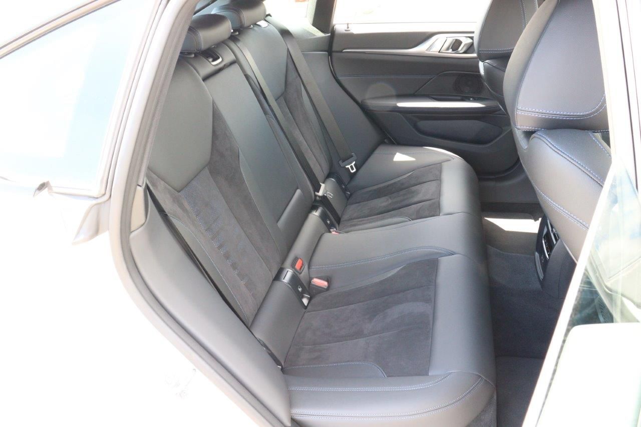G26 i4 eDrive35 RHD