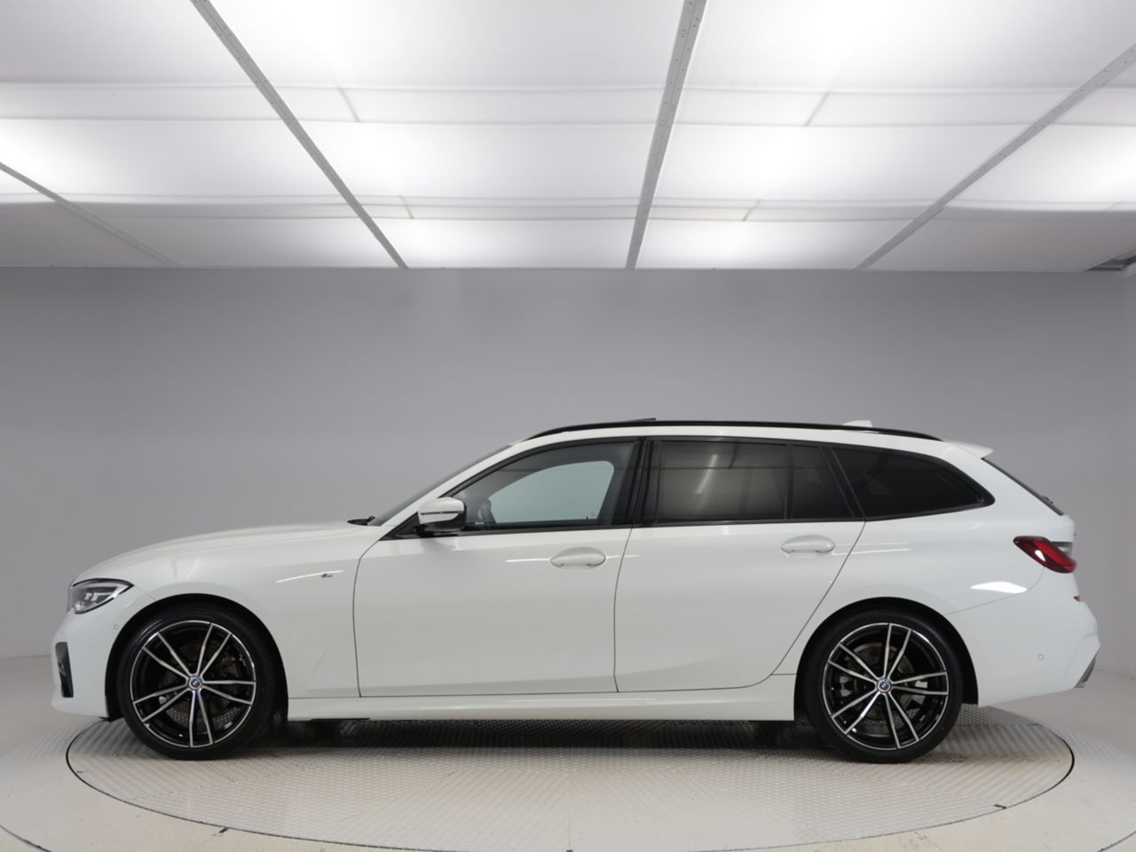G21 320d xDrive Touring RHD