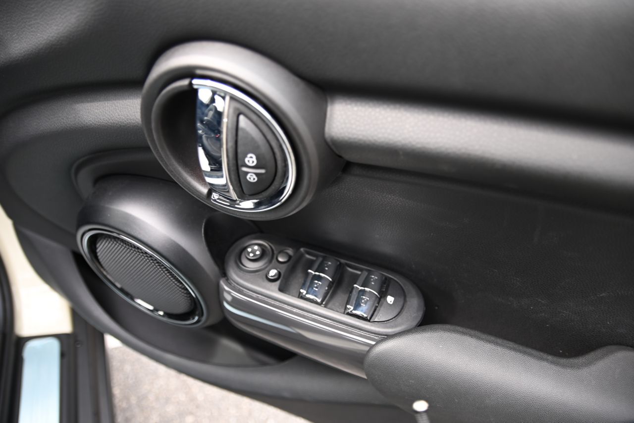 F55 MINI Cooper 5-Door Hatch LCI